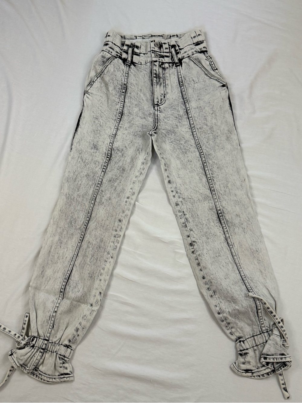 Something Navy Sylvia Acid-Wash White High-Rise Jeans with Ankle Tie NWT.